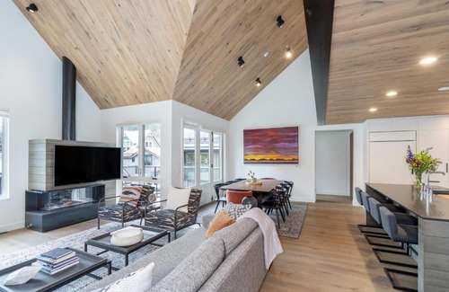 Telluride Casa | LOFT HOUSE 101 AT TRANSFER by Exceptional Stays