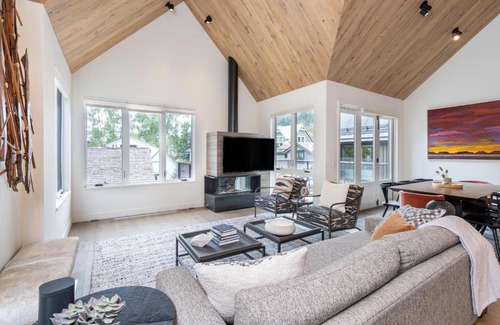 Telluride Casa | LOFT HOUSE 101 AT TRANSFER by Exceptional Stays