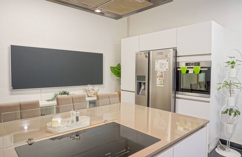Kaiserlei Casa | Loft house with 170 sqm | very central | garden | parking lot