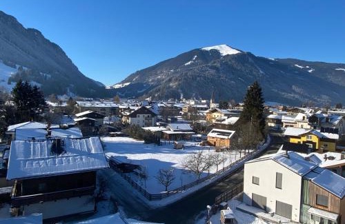 Maishofen Apartamento | Loft im Turm