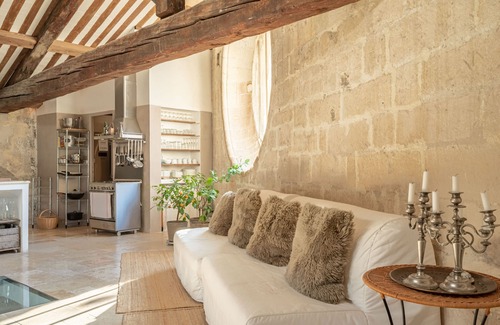 Avignon City Centre Apartamento | Loft in a 13th-century church in the heart of Avignon