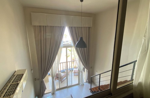 Sahl Hasheeh Apartamento | Loft in Azzura mit Herrlichem Meerblick