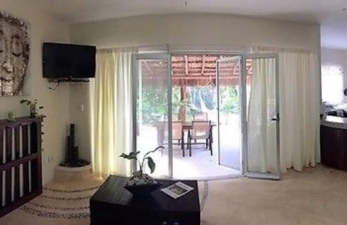 Chemuyil Apartamento | Loft en la jungla con cocina, TV y aire acondicionado