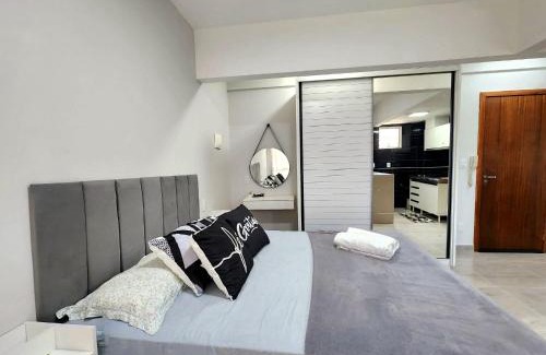 Castelo Branco Apartamento | Loft na av. Meia Praia, Itapema