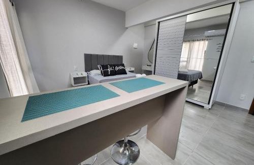 Castelo Branco Apartamento | Loft na av. Meia Praia, Itapema