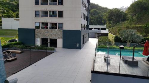 Itajai Apartamento | Loft Praia Brava - Itajaí Camboriú piscina e playground