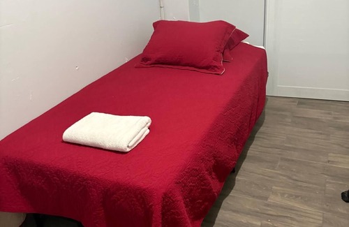 Hato Rey Central Apartamento | Loft- Private Queen Room in a 2 BR Loft -3rd Floor