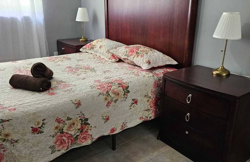 Hato Rey Central Apartamento | Loft- Private Queen Room in a 2 BR Loft -3rd Floor