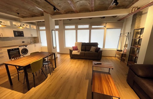 Imperial Apartamento | ESTUDIO LOFT en MADRID RÍO Alquiler Temporada y Vacacional