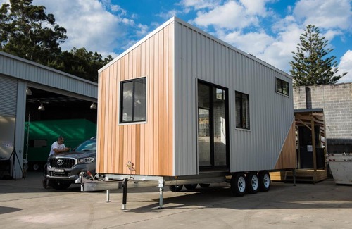 Lovedale Casa | Loft Tiny Home at Tatler Wines "Yaama"
