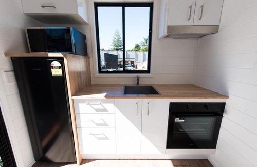 Lovedale Casa | Loft Tiny Home at Tatler Wines "Yaama"