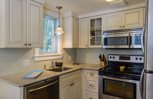 Downtown Villa | Loft Villa Steps from Duval!