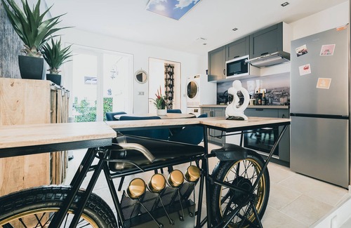 Centre-Ville Apartamento | LOFT with private jacuzzi, CENTRE VILLE PONTOISE
