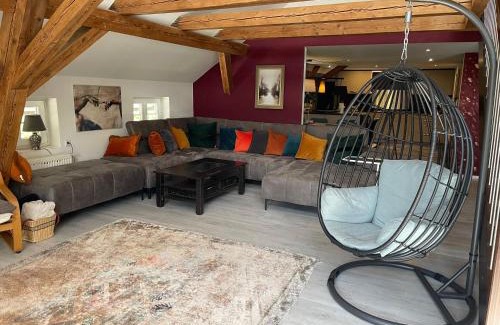 Oberdorla Apartamento | Loftartiges Wohnen mit 4 separaten Schlafbereichen