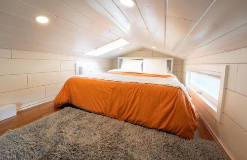 San Luis Obispo Casa | Lofted Bedroom Teal Tiny Home with Creek Views