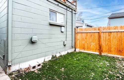 Baker Apartamento | Loftium | Bright Suite In the Heart of South Broadway!