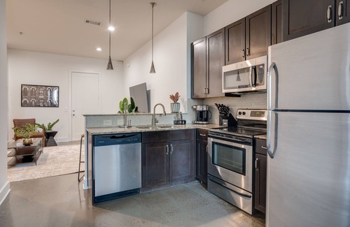 Midtown Casa | Lofts At 30th - Modern Life - Great Walking location!