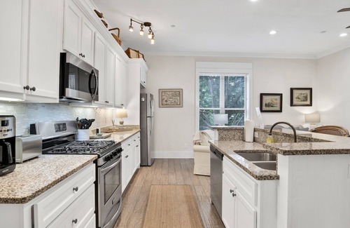 Fairhope Condominio | Lofts On Bancroft Suite B4, Condominio de lujo en el centro.