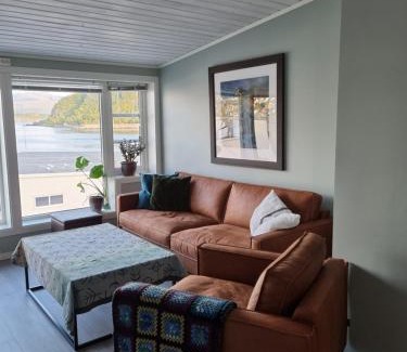 Skjervoy Apartamento | Loftsleilighet midt i sentrum