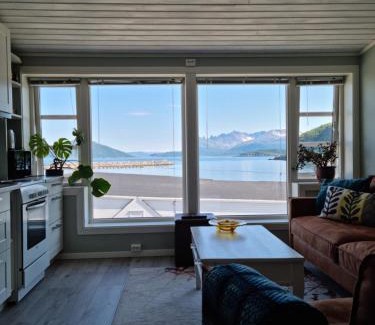 Skjervoy Apartamento | Loftsleilighet midt i sentrum