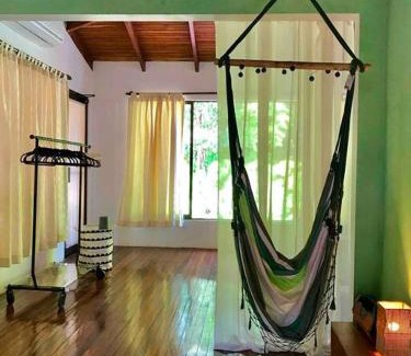 Montezuma Apartamento | Lofty, fully equipped apartment in the heart of Montezuma