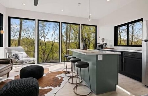 Alexander Casa | Lofty Ledges Hangout at French Broad River Farms