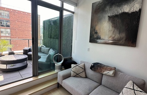 Fort York Condominio | Lofty Living Downtown Toronto