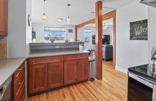 Willard Apartamento | Lofty South Portland Apartment