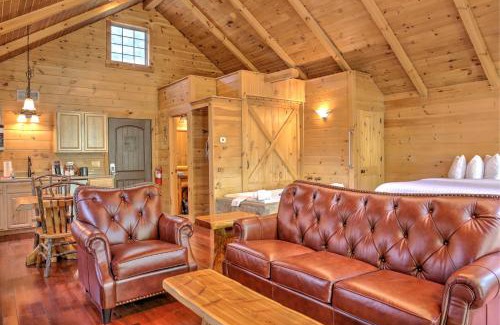 Millersburg Casa | Lofty Willows Treehouse by Amish Country Lodging