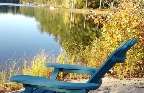 East Wakefield Cabina | Log Cabin 4 Br W / 375 Ft Of Lakefront Private 1 Acre Sleeps 8 Wifi Cable
