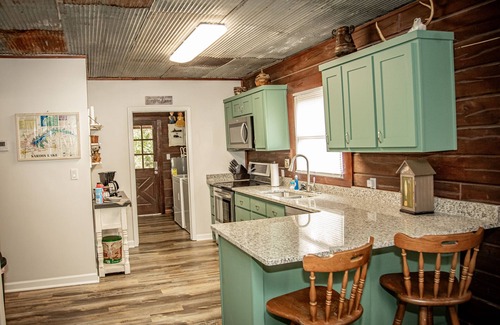 Oxford Cabina | Log Cabin at Sardis Lake
