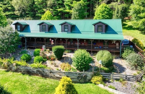 Creston Cabina | Log Cabin at the Twisted River