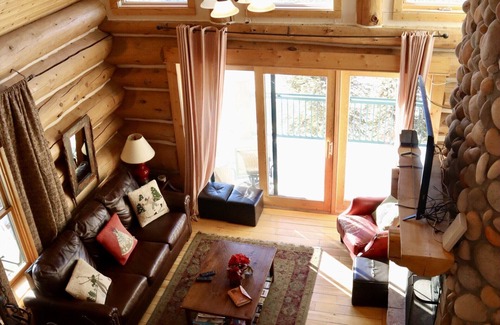 Pinedale Cabina | Cabañas de madera de lujo en White Pine Ski Area, Pinedale. En las montañas de Wind River