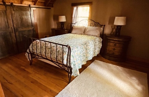 Cane Valley Cabina | Log Cabin by the lake