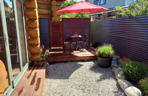 Twizel Cabina | Log Cabin - Cosy and comfortable.