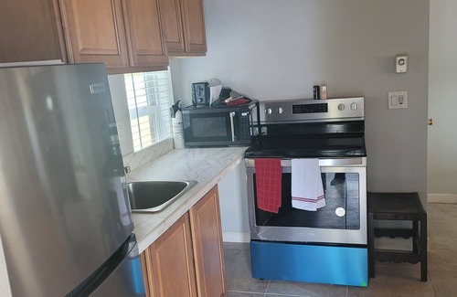 Lake George Cabina | Log Cabin directly on the lake, within 5-10 minutes away from most attractions!