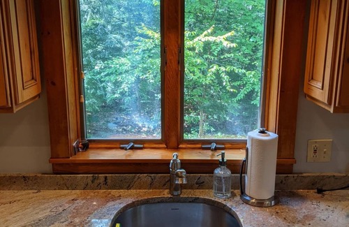 Stratton and Bromley Ski Areas Cabina | Log Cabin Escape Close to Skiing & Shops