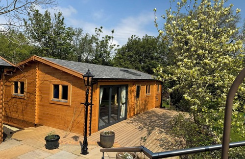 Monmouth Chalet De Esquí | Log Cabin!