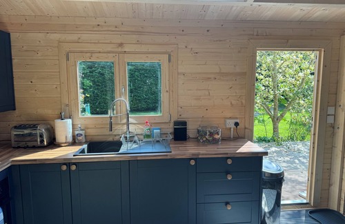 Monmouth Chalet De Esquí | Log Cabin!