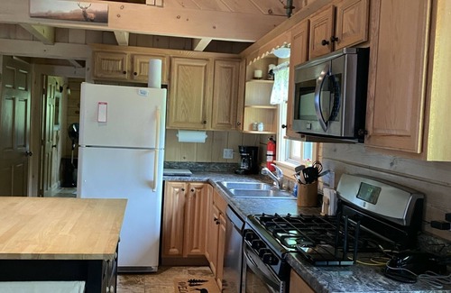 Newry Cabina | Log cabin~hiking, hunting, skiing, with direct snowmobile trail access.