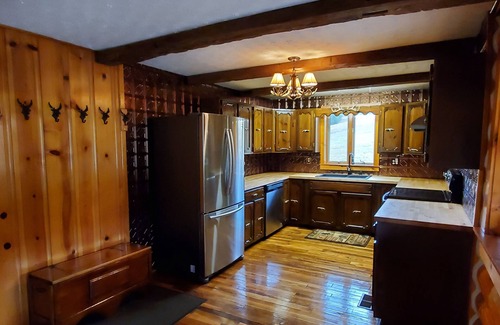 Wellston Cabina | Cabaña de madera en el condado de Jackson Ohio