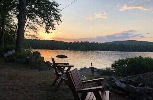 Lucerne-in-Maine Cabina | LOG CABIN IN LUCERNE DEDHAM MAY!