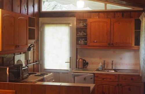 Dinas Mawddwy Cabina | Log cabin in stunning southern Snowdonia woodland.