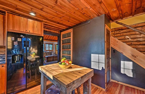 Wilmington Cabina | ¡NUEVO! Grand Log Cabin w / Hot Tub, 4 millas a Whiteface