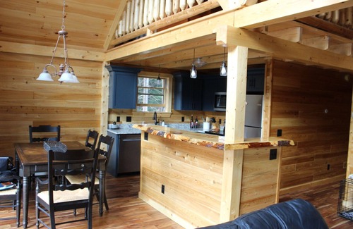 Twin Mountain Casa | Log Cabin minutes from Bretton Woods!!