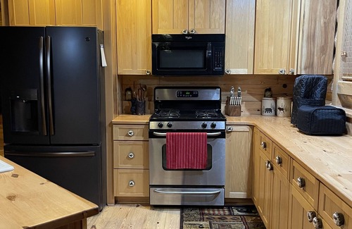 Springerville Cabina | Log Cabin on 9 acres with fireplace 15 min from Showlow Az