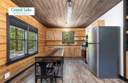 Eucha Cabina | Log Cabin on Disney - Boat ramp & dock nearby