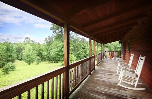 Sequatchie Cabina | Sewanee Creek Log Cabin en la espectacular cascada de montaña