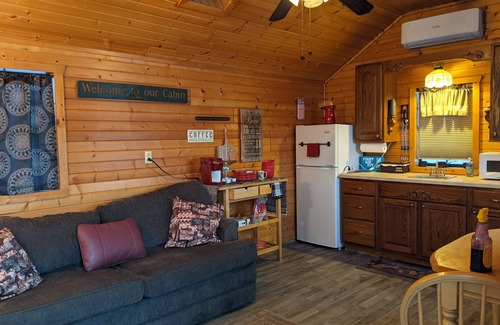 Colton Cabina | Log Cabin on the Water - Free Kayaks!