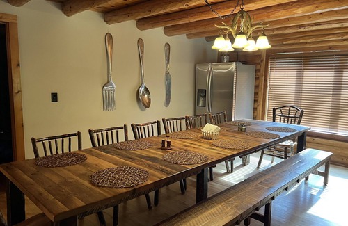 Hinckley Cabina | Log Cabin with Hot Tub